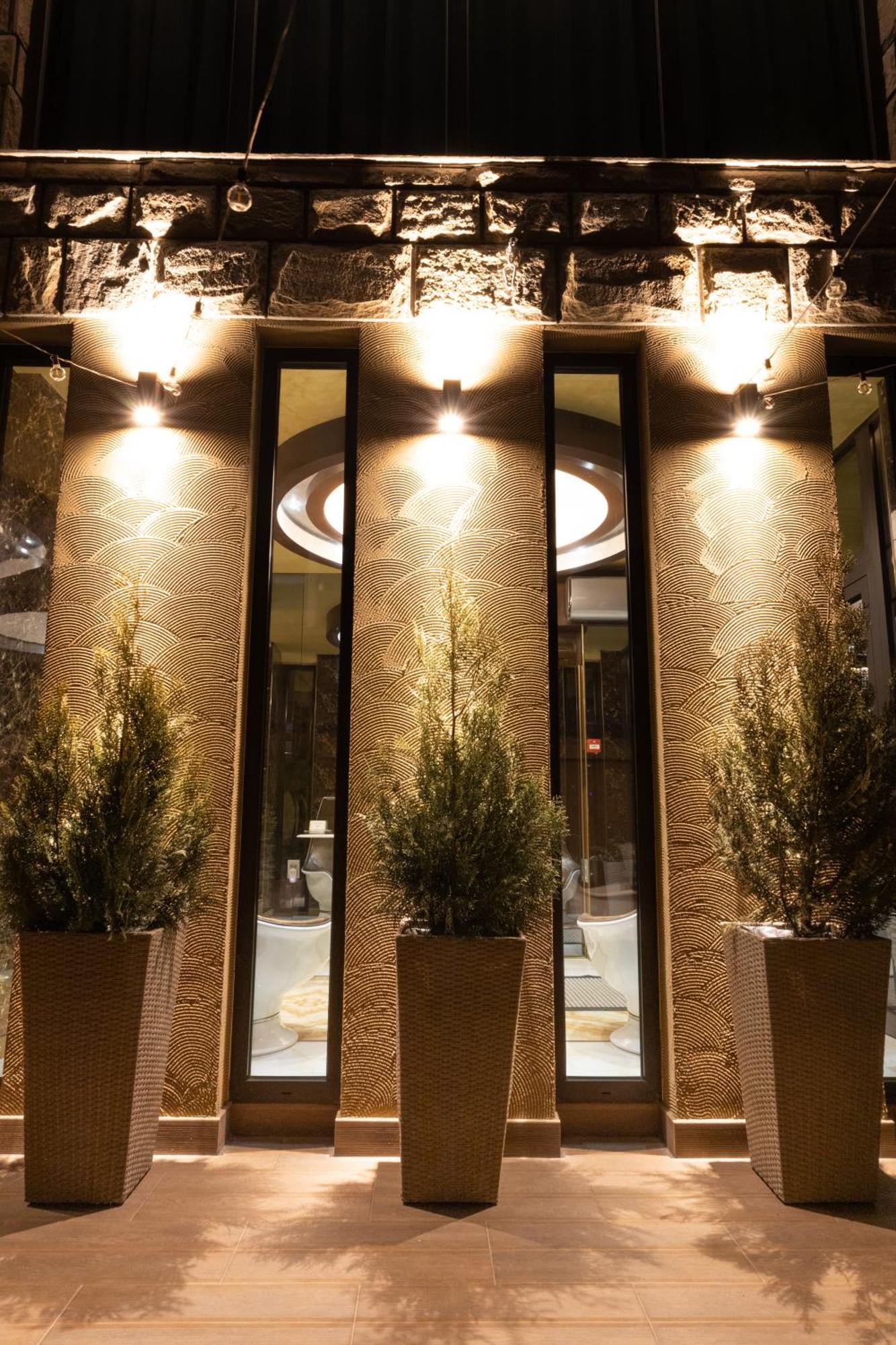The Hidden Bank: Silver Bullet Plovdiv Exterior photo